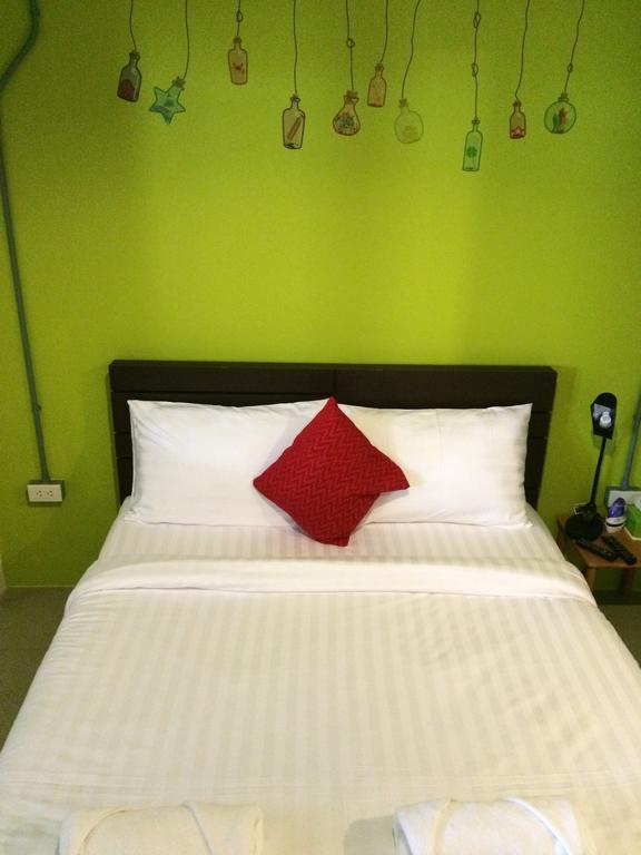 K2 Backpacker Hostel Khao Lak Værelse billede