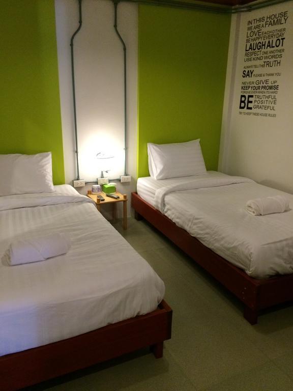 K2 Backpacker Hostel Khao Lak Værelse billede